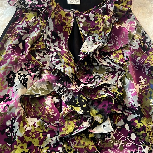 🌻 S.L.B. Petite Ruffle Neck Patterned Blouse - Picture 2 of 7